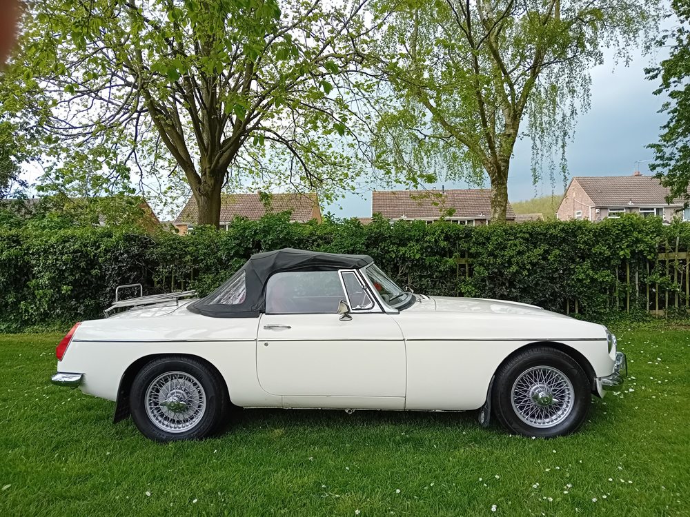 1972 MG MGB Roadster 7