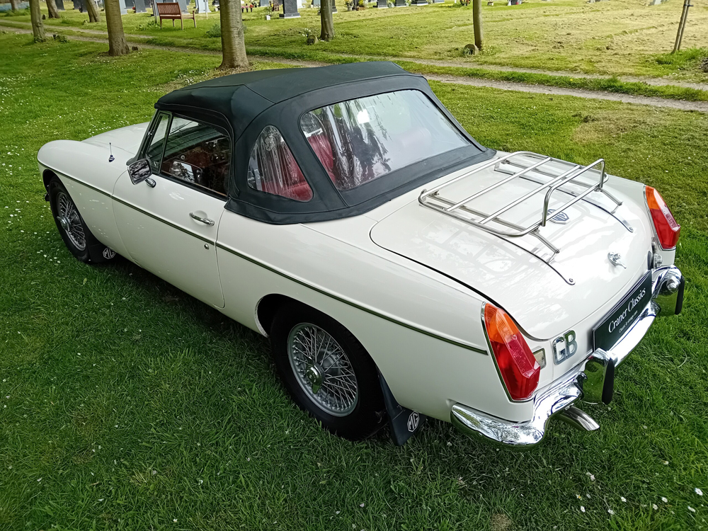 1972 MG MGB Roadster 9