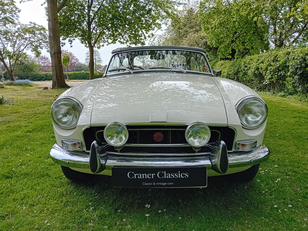 1972 MG MGB Roadster 13