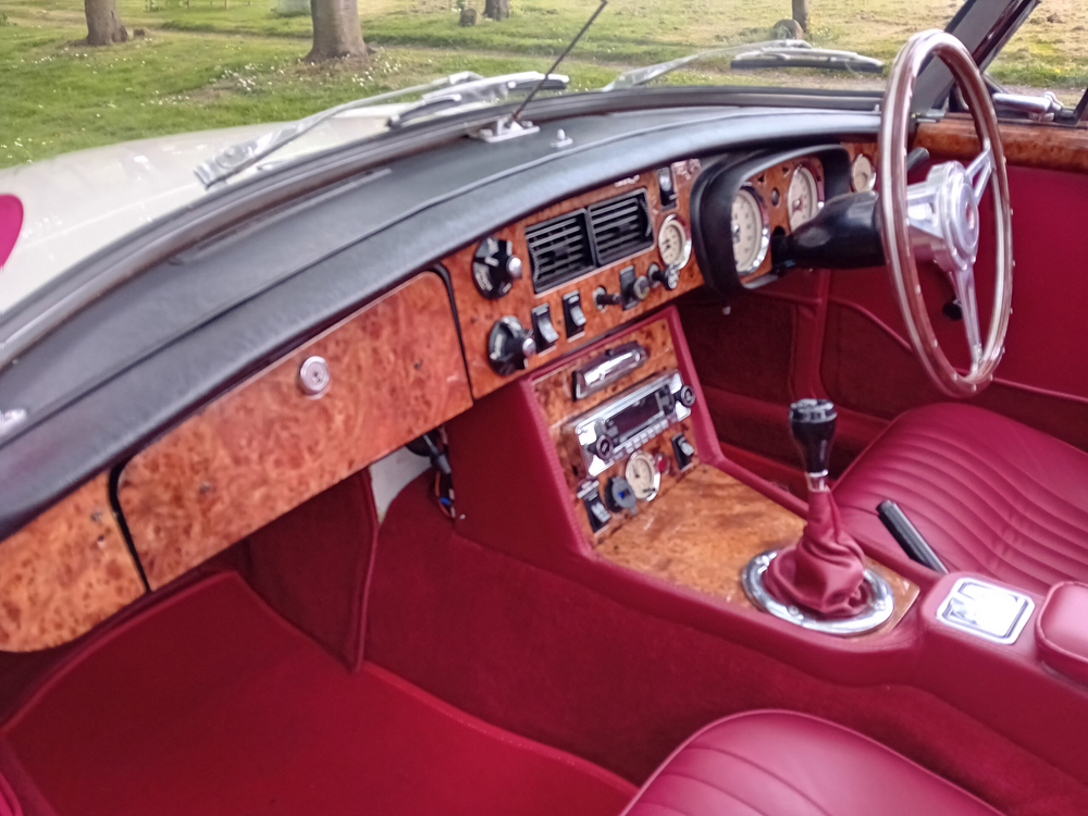 1972 MG MGB Roadster 46