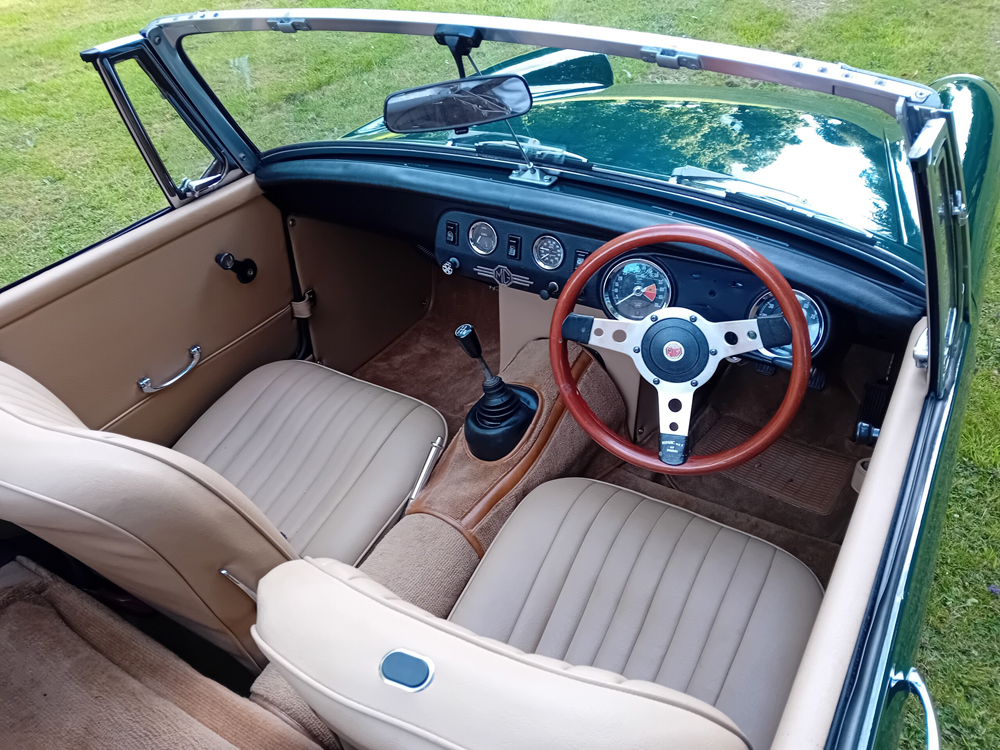 1972 Mg Midget 16